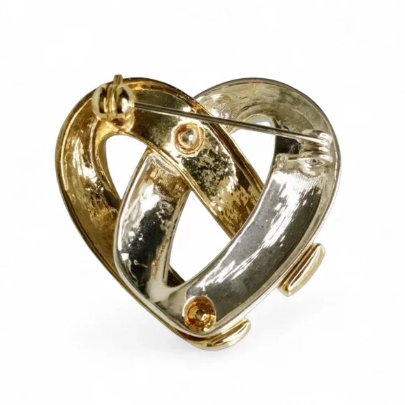 Vintage Two‑Tone Interlocking Heart Brooch – Classic Mid‑Century Design - Picture 7 of 10